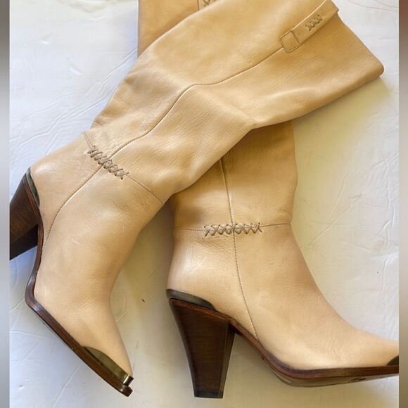 NEW FREE PEOPLE STEVIE BOOTS IN CRÈME - Picture 7 of 10